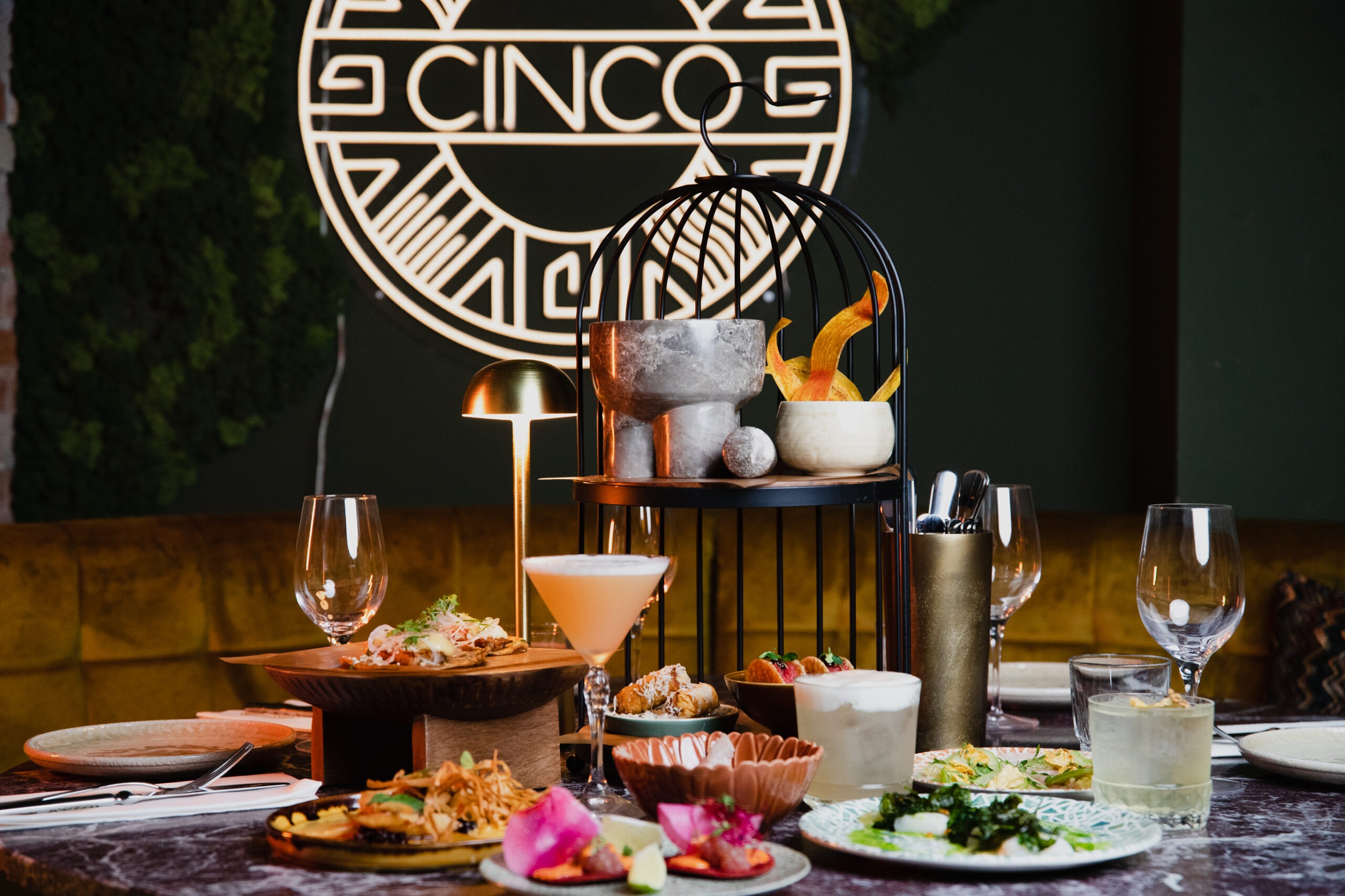 DiningSix Restaurant Cinco